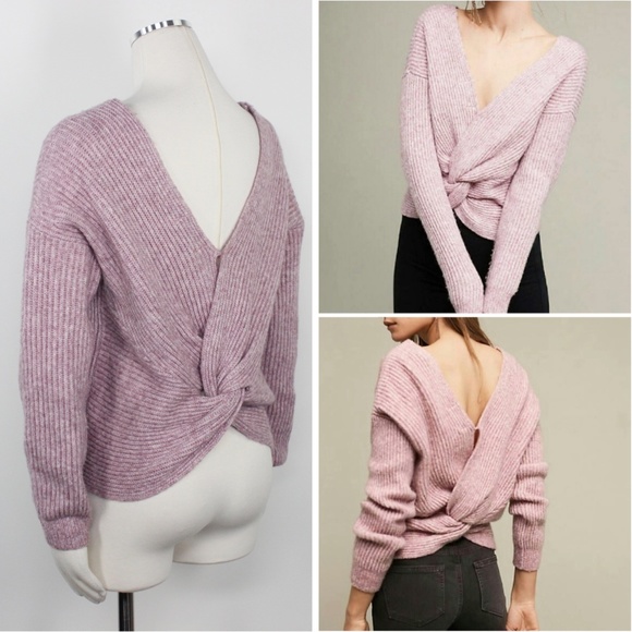 Anthropologie Sweaters - Angel of North Blush Chunky Knit Twisted V Neck S